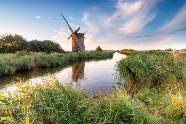 To help you make the most of your break in this picturesque and fascinating region, browse our list of top 10 things to do in Norfolk!